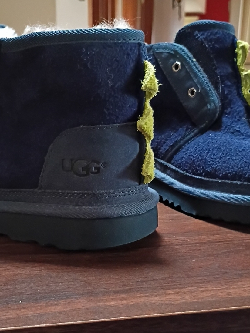 UGG Kids Navy Plush Slippers with Lime Trim and Cream Lining - Picture 5 of 9